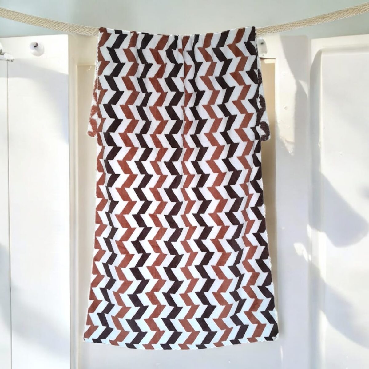 Chevron Pattern Absorbent Bathing Towel - Image 3