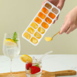 Ice Cube Tray With Lid 14 Grids Medium